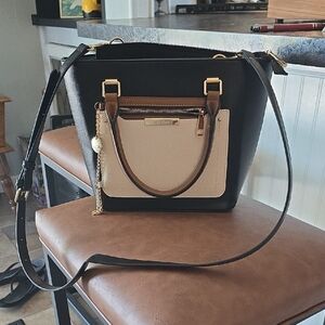 Elegant Black and Cream Women's Bag